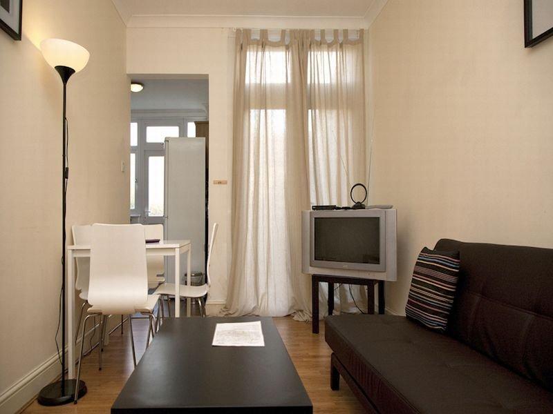 Sutton Place Apartment Кройдон Екстериор снимка